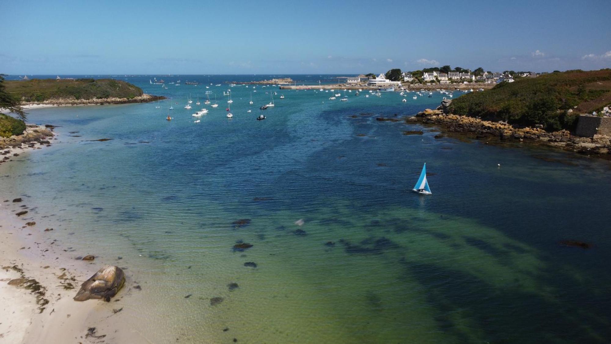 Ar Milin - Magnifique Moulin Les Pieds Dans L Eau Villa Landunvez Exterior photo