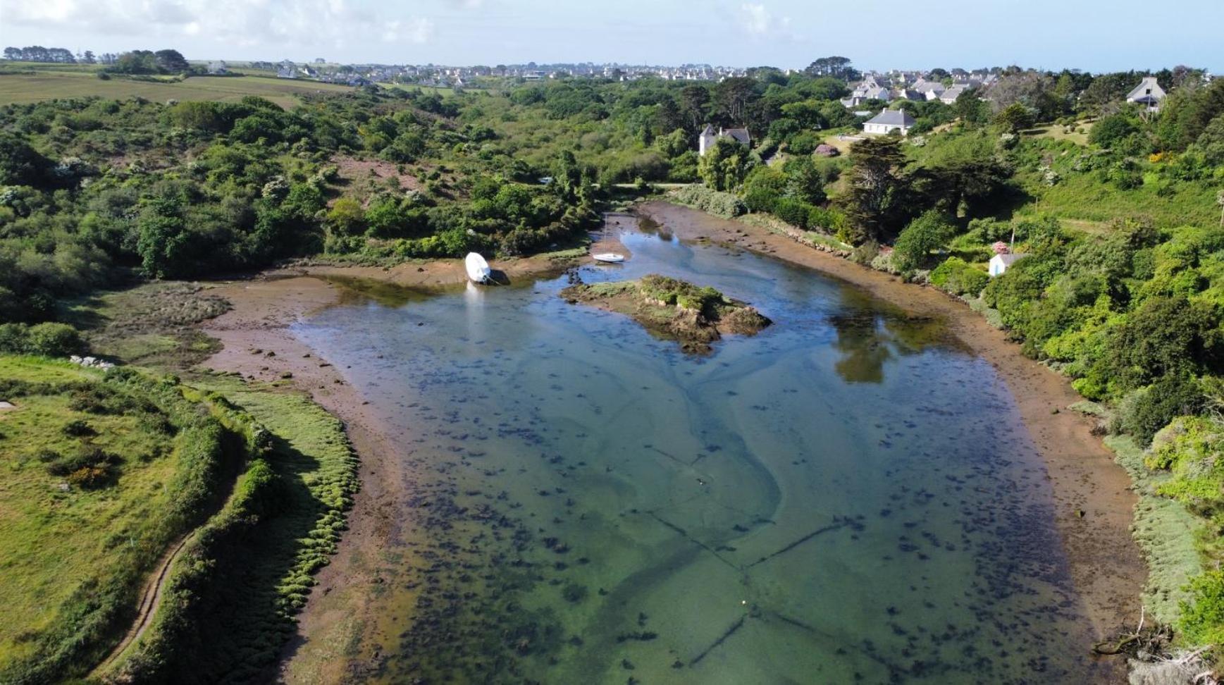 Ar Milin - Magnifique Moulin Les Pieds Dans L Eau Villa Landunvez Exterior photo